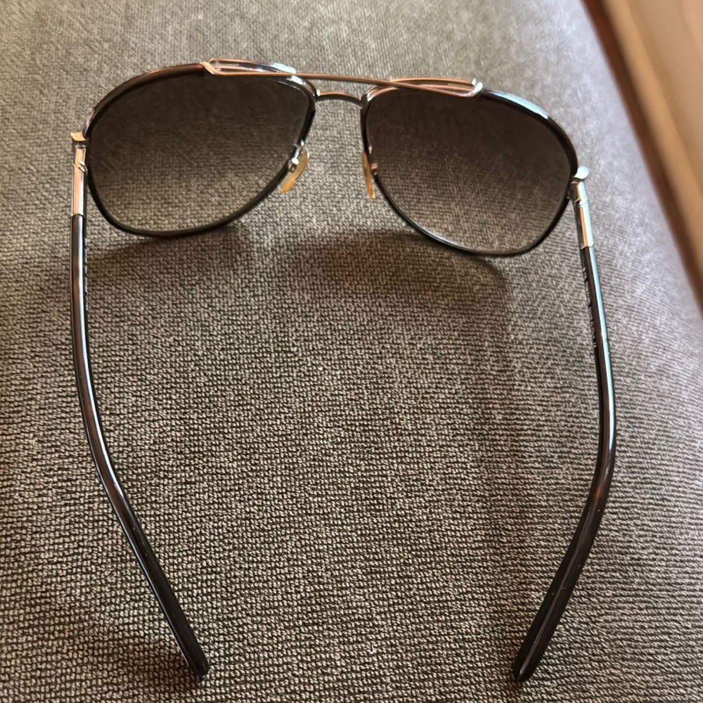 Tom Ford Tortoise Aviator Sunglasses - Picture 4 of 5
